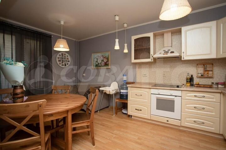 3-к. квартира, 81 м², 1/16 эт.