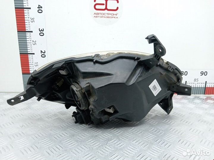 Фара передняя для Nissan Micra K12 26010AX700