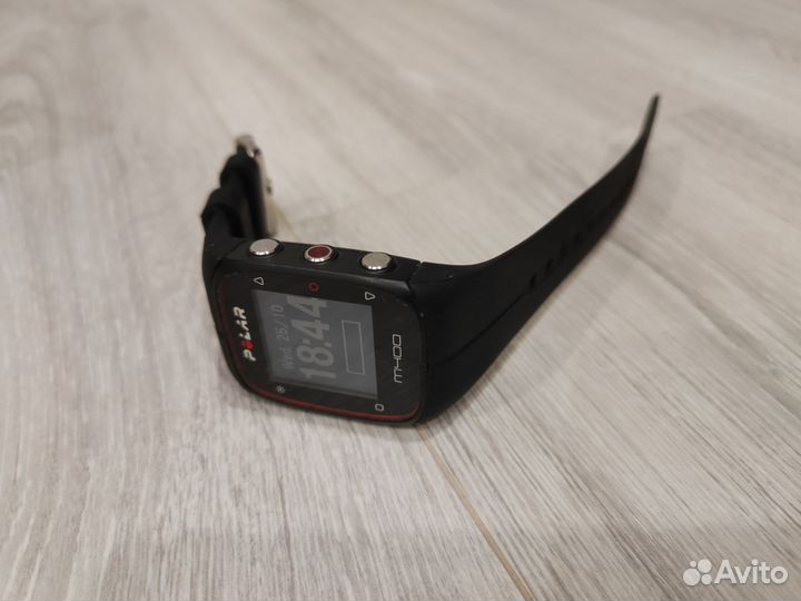Часы polar m400