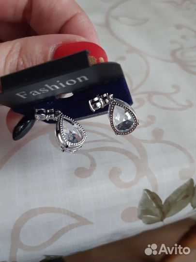 Серьги бижутерия
