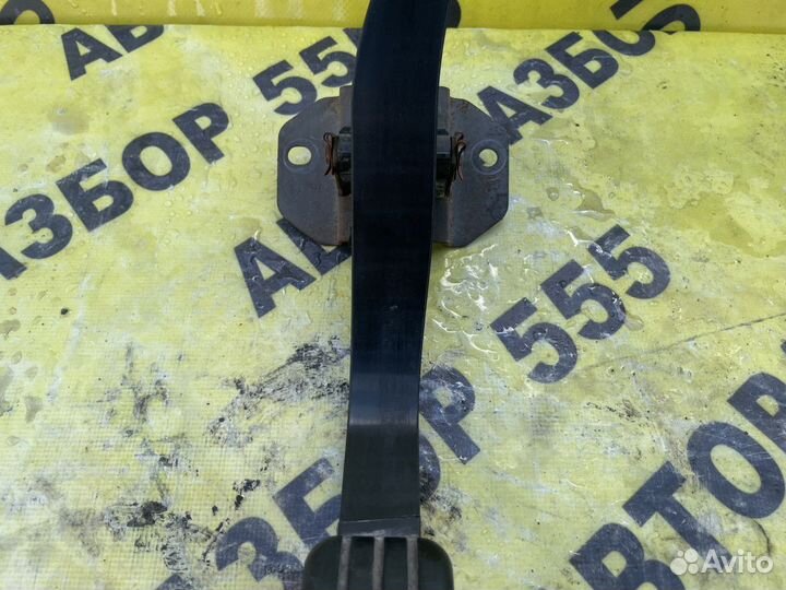 Педаль газа Nissan Almera G15