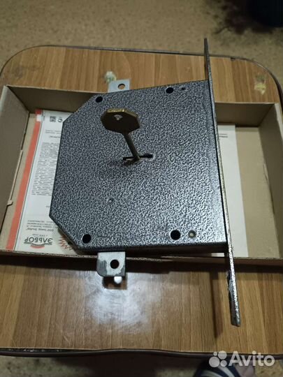 Замок врезной