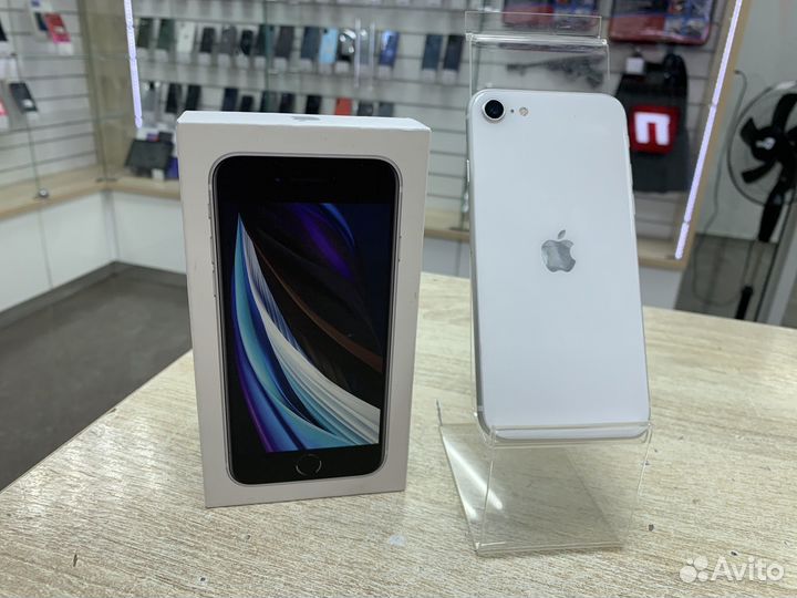 iPhone SE (2020), 64 ГБ