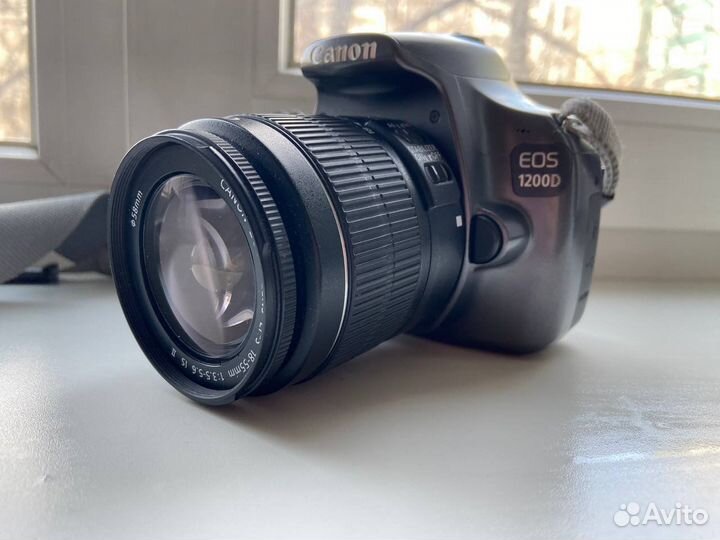 Зеркальный фотоаппарат canon 1200d