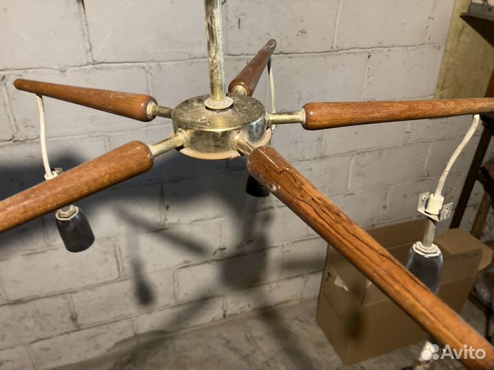 Люстра винтажная деревянная