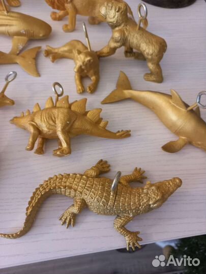 Новогодние игрушки на елку