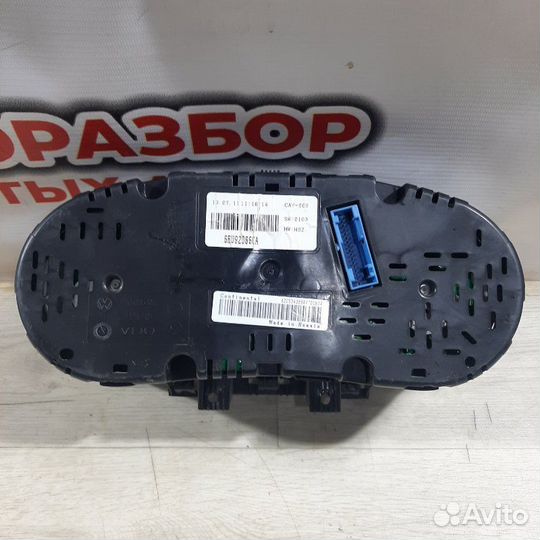 Панель приборов Volkswagen Polo 2012