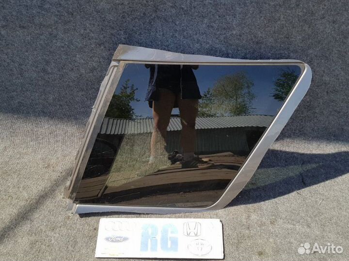 Стекло глухое заднее правое Land Rover Freelander