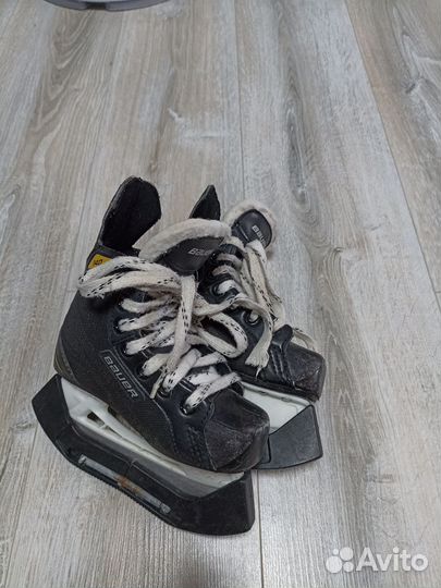 Коньки Бауэр р. 27