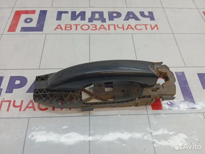 Ручка двери наружная задняя правая Volkswagen Amarok (2H)