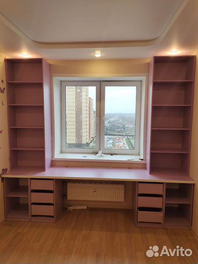 Рабочая зона за 5 дней со шкафом