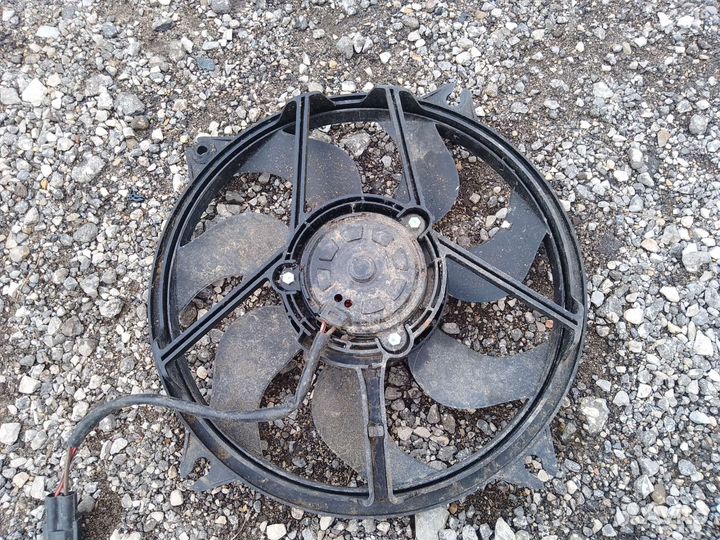Вентилятор радиатора Citroen C4 B7