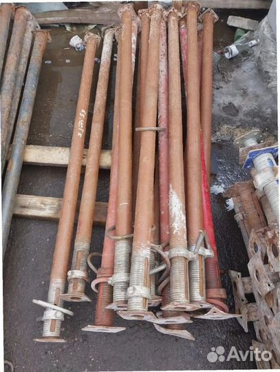 Телескопические стойки для строительных проектов Б/У