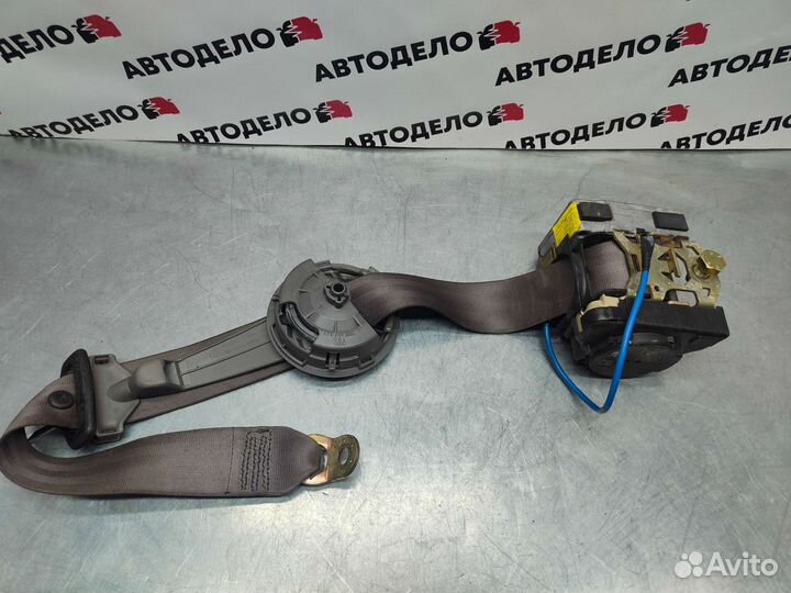 Ремень задний левый Audi A6 (C5) TDI 2001 г.в