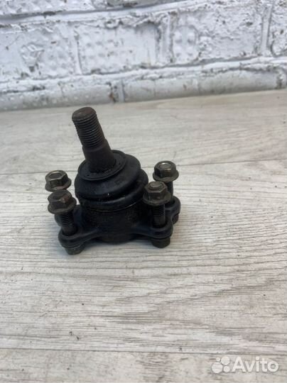 Шаровая опора передняя левая Ssangyong Kyron DJ