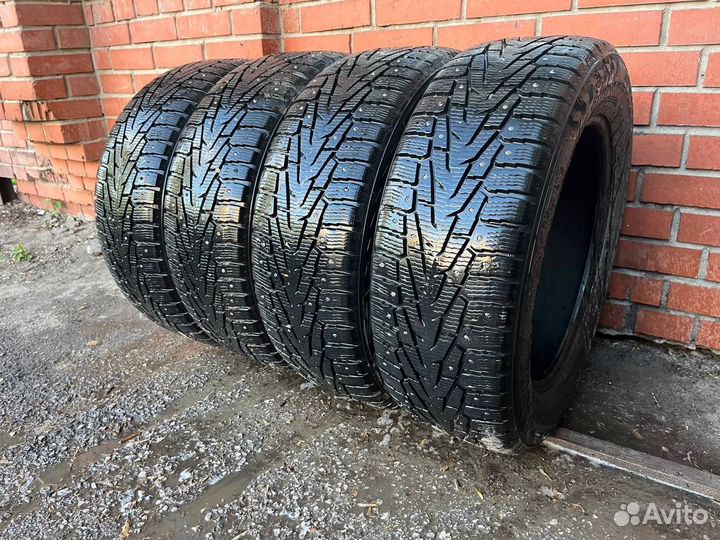 Nokian Tyres Hakkapeliitta 7 SUV 235/60 R18 107T