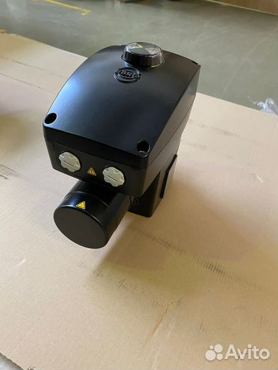 Привод клапана электромоторный 100 NM, 90, AC 230