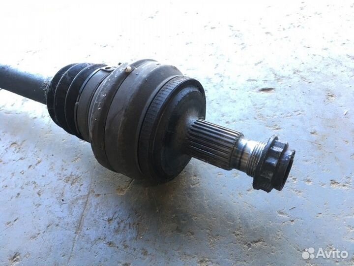 Привод задний Mercedes-Benz C-Class W204 271860