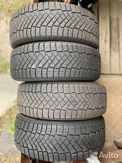 Pirelli Ice Zero FR 215/60 R17 100