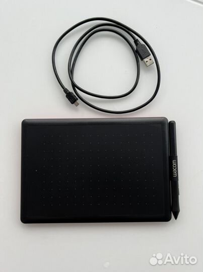 Графический планшет Wacom One Small CTL-472