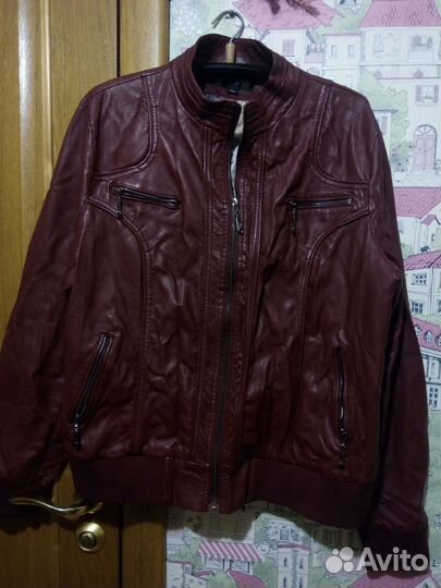 Куртка женская (очень мало б/у) кожзам