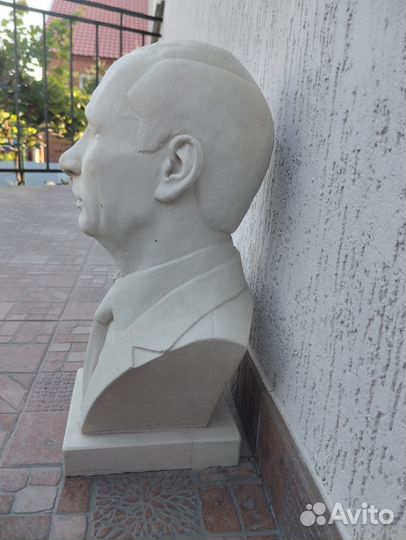 Статуя, бюст Путина