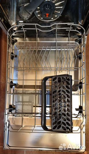 Посудомоечная машина Electrolux 45 см