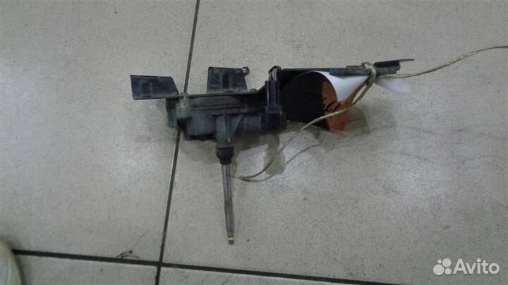 Моторчик стеклоочистителя фар Nissan Patrol Y61 1