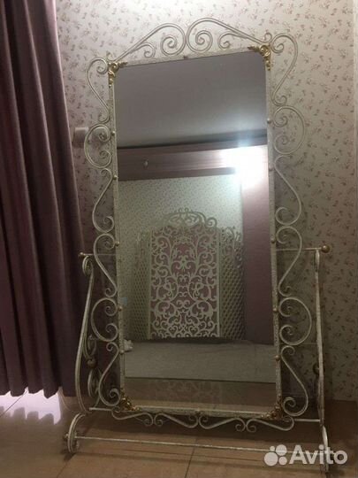 Зеркало напольное в полный рост кованое