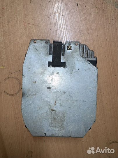 Блок управления двигателем 80/90 B4 1991-1995