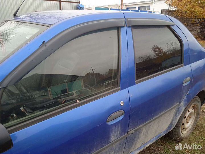 Стекло боковое заднее Рено Логан 1