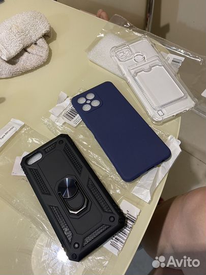 Чехлы на телефон