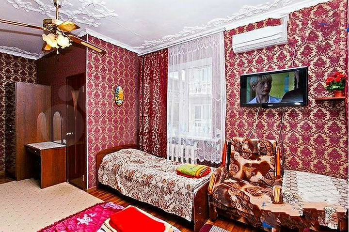 Комната 20 м² в 2-к., 1/2 эт.