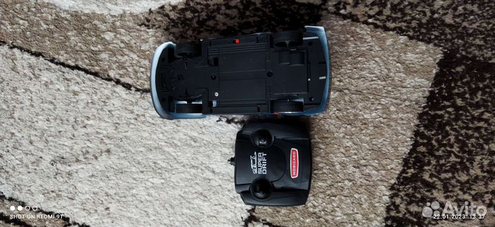 Машинка на радиоуправлении