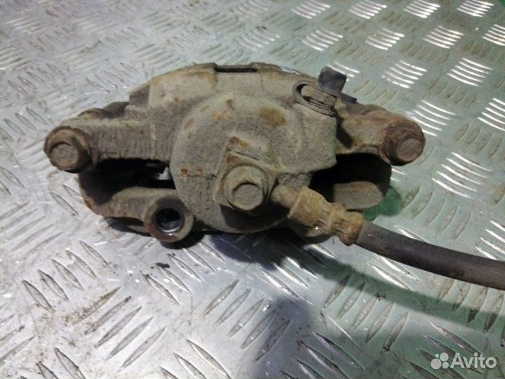 Суппорт передний правый Chevrolet Lanos седан 1.5