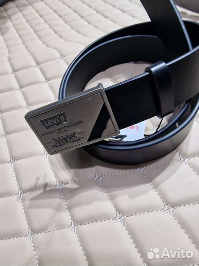 Мужской ремень levis