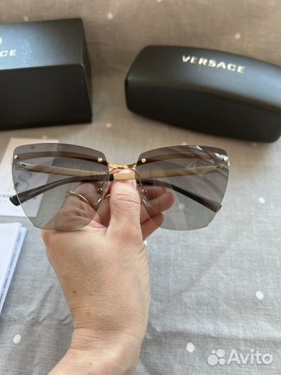 Солнцезащитные очки