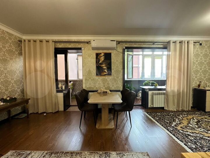 3-к. квартира, 82 м², 3/4 эт.