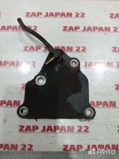 Крышка МКПП Mitsubishi Pajero Sport K94 4D56 2004