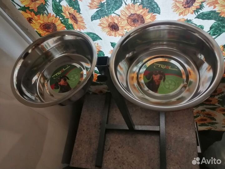 Миски на подставке для собак