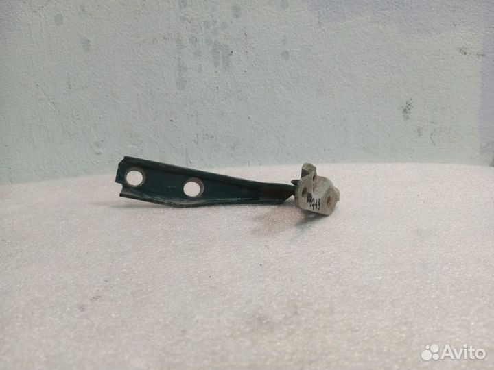 Петля капота audi A3 8L Левая