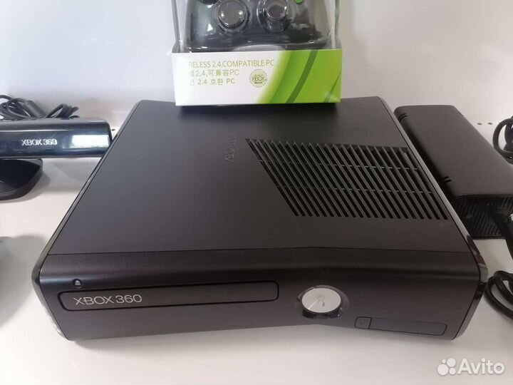 Xbox 360 S / HDD 500 Gb / Freeboot