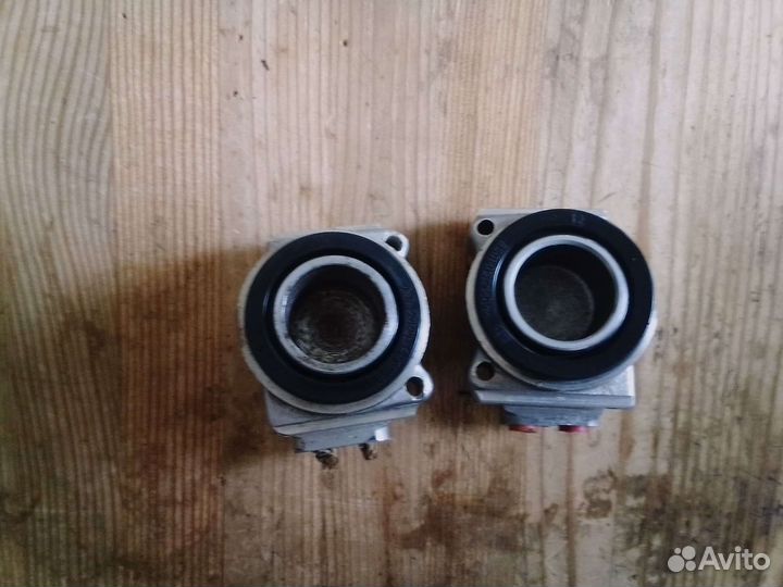 Тормозные цилиндры передние ваз 01-07 левые