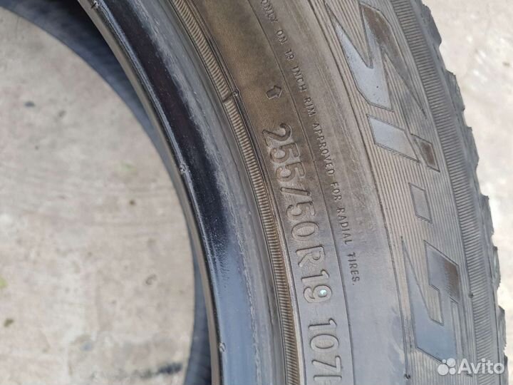 Toyo Observe GSi-5 255/50 R19