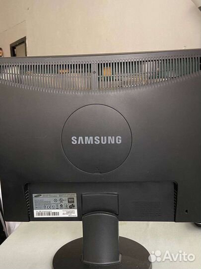 Монитор Samsung 19 дюймов