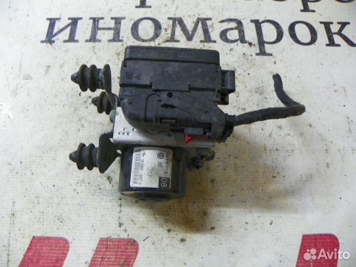 Блок ABS (насос) Skoda Octavia