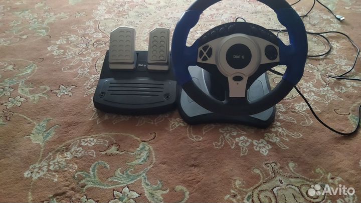Игровой руль 