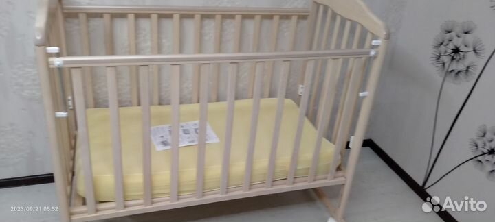 Детская кроватка
