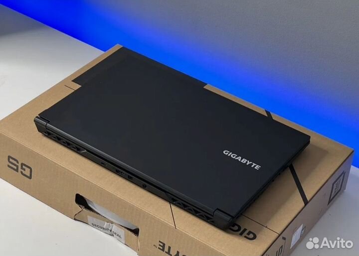 Hoвый Gigabyte i5 12th/RTX 3050/8gb/512gb