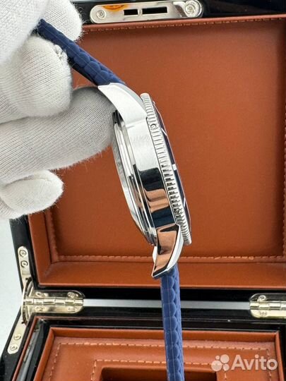 Часы Breitling SuperOcean Blue Dial